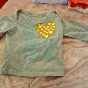 Light gray long sleeved t-shirt